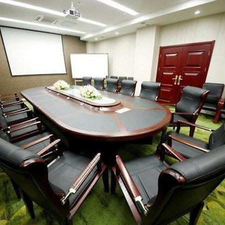 Chonpines Hotels- Shijiazhuang Fangbei Ershilipu  Екстериор снимка
